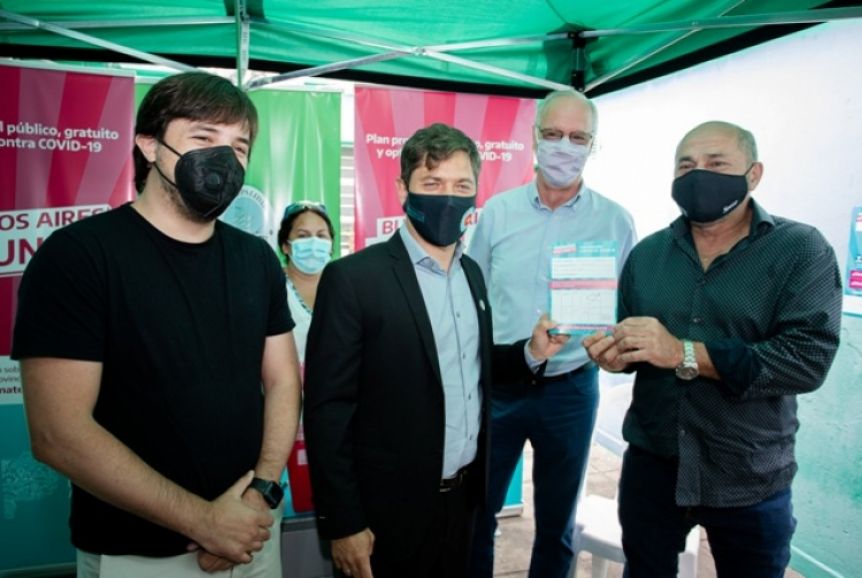 Ante la explosión de casos, Provincia busca alivio y celebra la llegada de nuevas vacunas