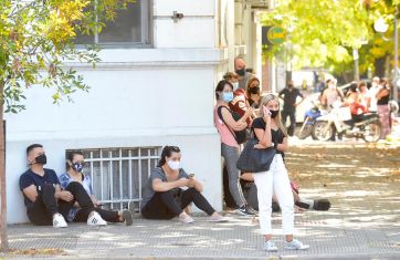 La Plata en alerta: largas filas en hospitales para hisoparse