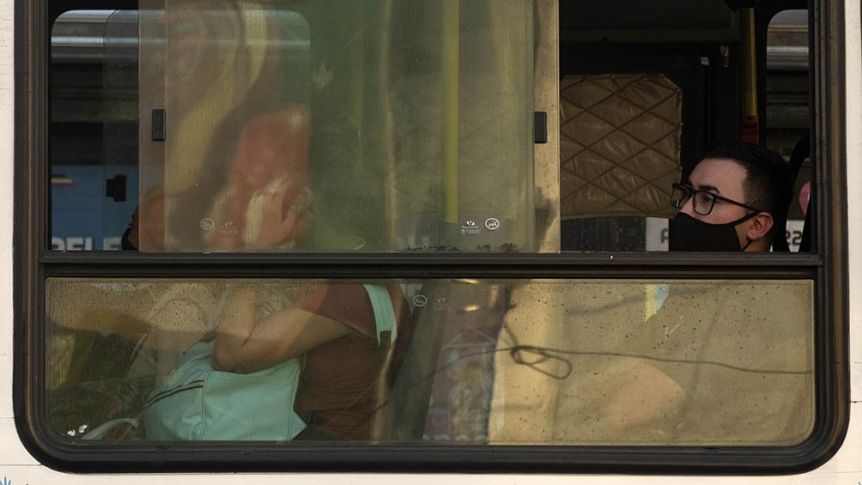 Abran las ventanas: el pedido de Provincia a las empresas de transporte