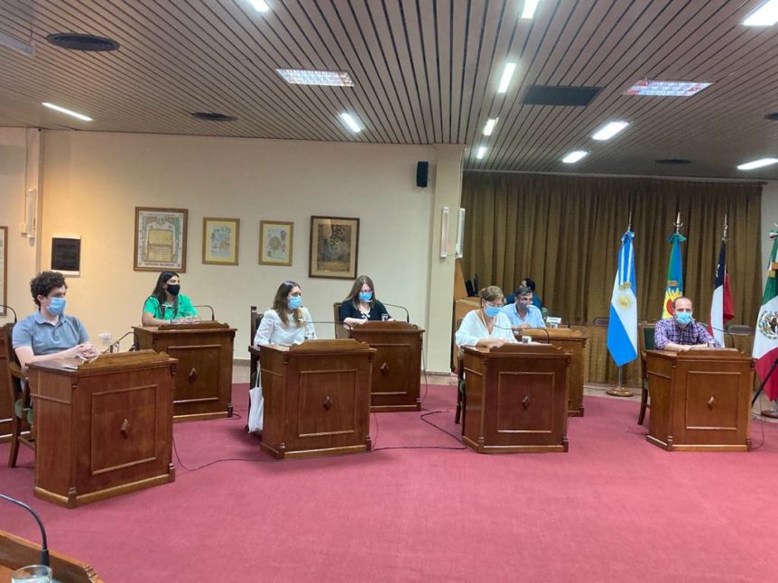 ¿Nuevo vacunatorio VIP?: Polémica en distrito de JxC