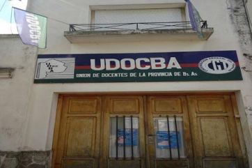 Gremios docentes reclaman suspender la presencialidad en escuelas del interior bonaerense