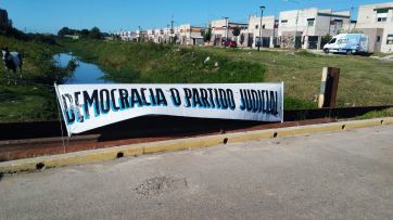 Primeros discursos en Ensenada: Crítica a la gestión de Cambiemos y pedido de unidad