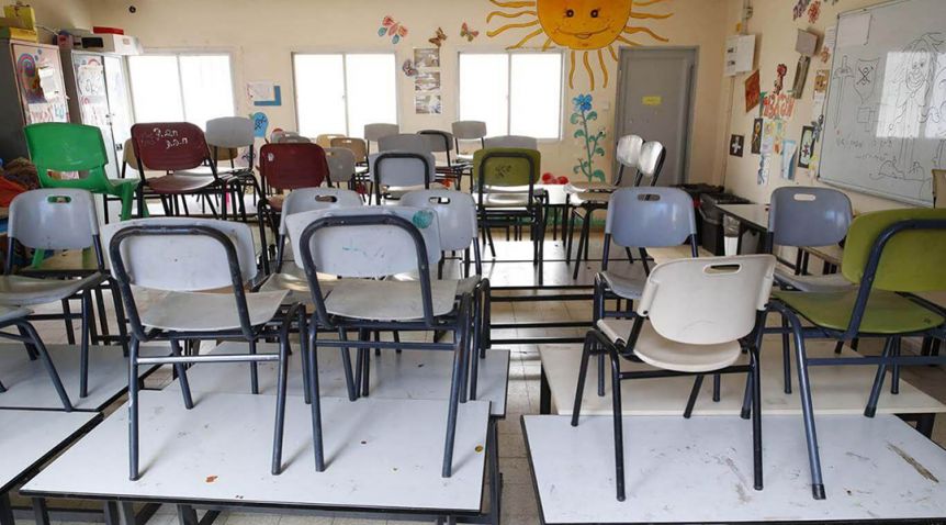 Escuelas habilitadas y duras críticas en medio de la disputa por la presencialidad