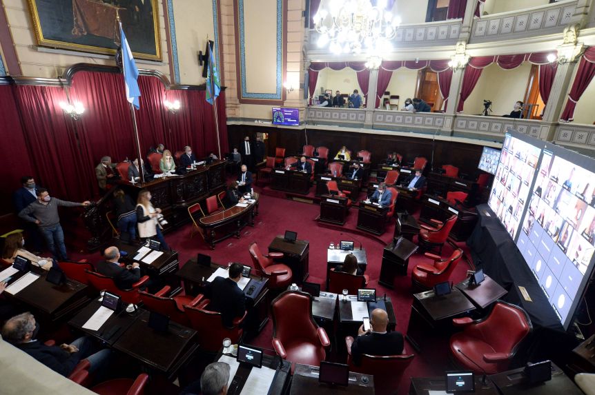 Un contagio de covid pone en alerta al Senado bonaerense y a Patricia Bullrich