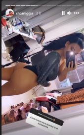 Encendida: Charlotte Caniggia contesta con fotos hot a sus seguidores