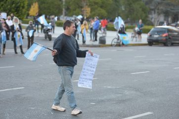 25M:  cómo se vivieron las marchas contra las restricciones en varios puntos del país