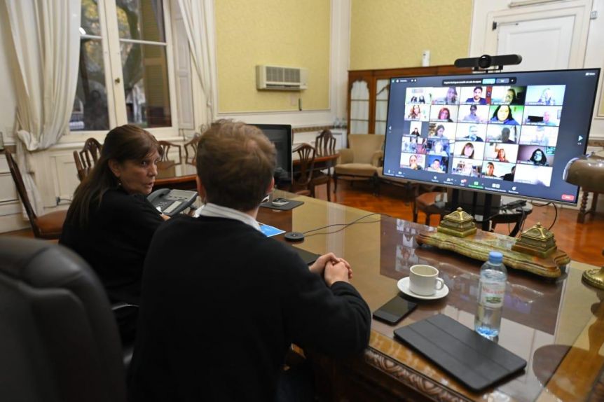 Día del empleado legislativo: Otermín y Teresa García saludaron a los trabajadores
