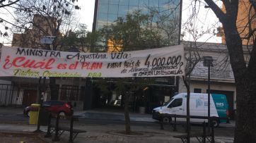 Padres arremeten contra la ministra ausente por la presencialidad