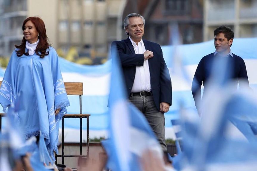 Encuesta: el oficialismo se impone a JxC pero la inflación es el principal problema