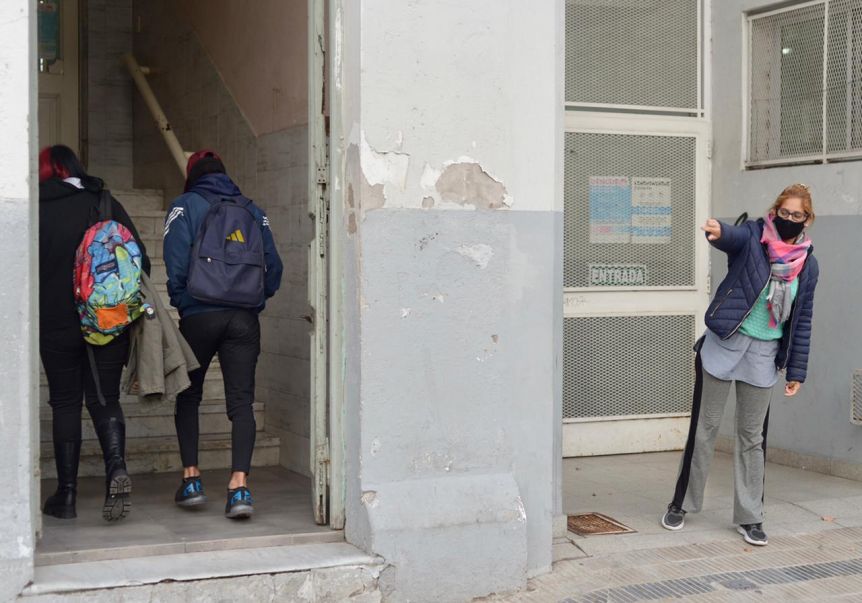 Infraestructura, reclamos y protocolos: el lado B del regreso a las aulas