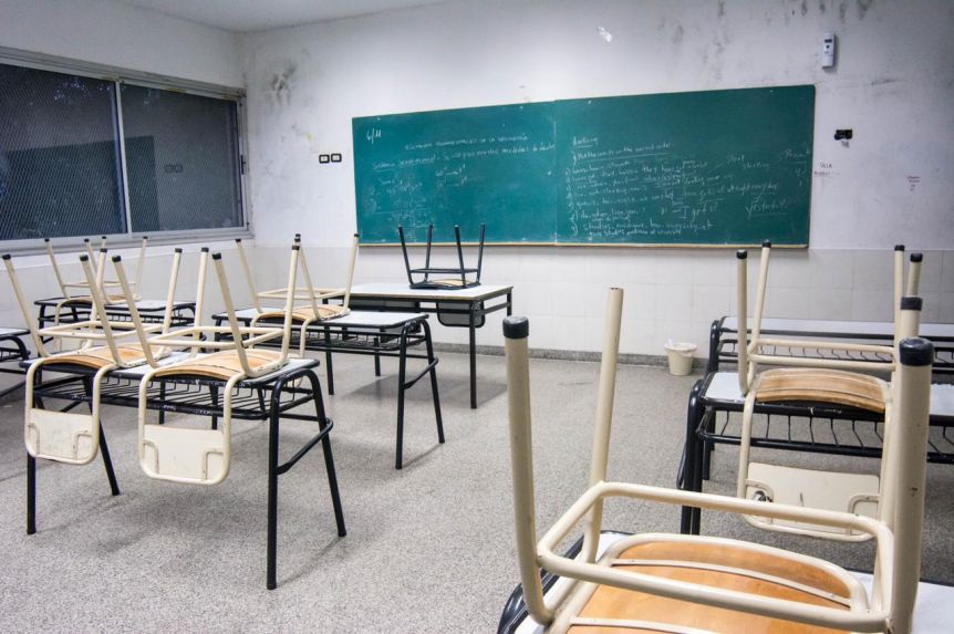Escuelas: padres piden mediación a intendentes, mientras la situación se complica