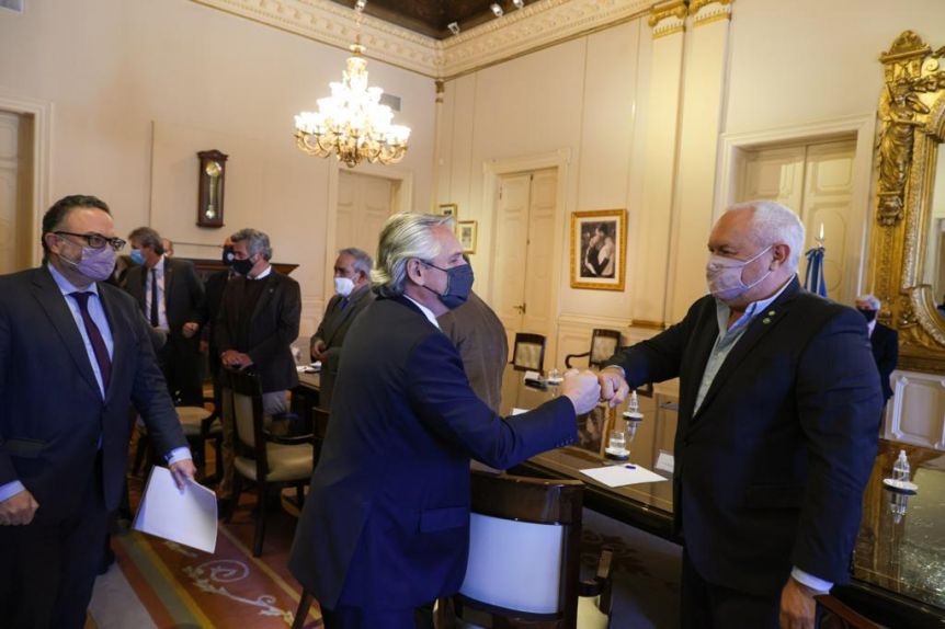 Carne: anuncian más cortes a precios populares y reapertura de exportaciones