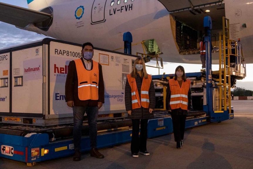 Llegó otro vuelo con vacunas Sinopharm y Argentina se acerca a las 24 millones de dosis
