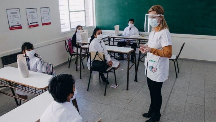 Cuáles son los distritos y localidades que recuperan hoy las clases presenciales