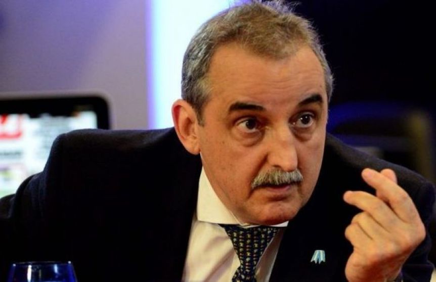 Moreno hizo un acto en Brown, no respetó ningún protocolo y el intendente le saltó a la yugular