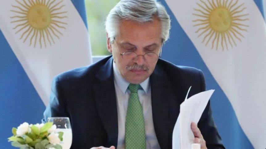 Alberto puso el gancho y dio luz verde para la llegada de Pfizer