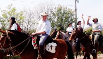 Desde Rivadavia, Javier Reynoso: 