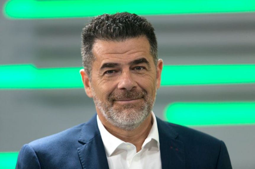 Julián Weich fue trasladado a terapia intensiva