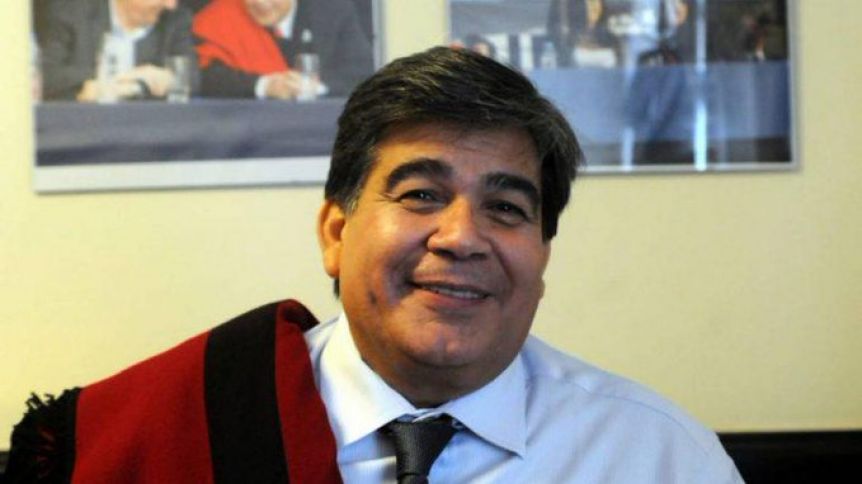 Otro intendente aislado por contacto estrecho