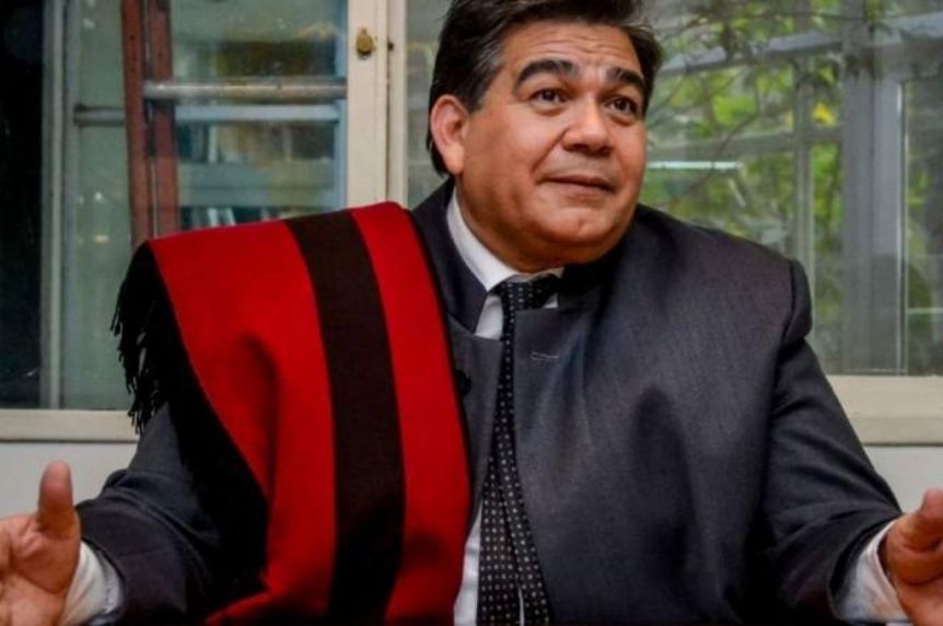 Intendente internado tras confirmarse su positivo de Covid
