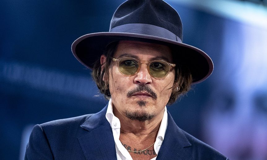 Johnny Depp apuntó contra Hollywood y denunció