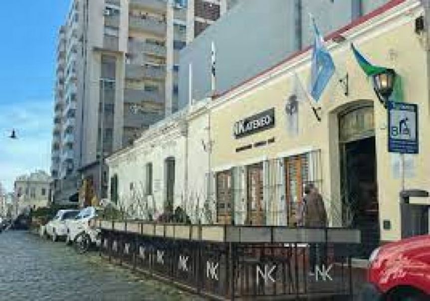 Ulloa abrió una sucursal de su parrillita en homenaje a Néstor en San Telmo