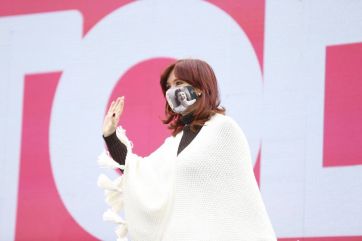 Cristina y Alberto marcaron el ritmo de la campaña del FdT en La Plata
