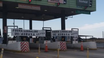 Un paro en AUBASA libera los peajes y reaviva una interna entre Moyano, Massa y Kicillof