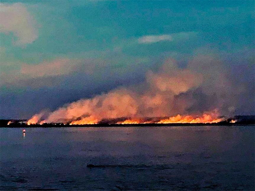 Intendente fue a la Justicia por los incendios en las islas del Paraná
