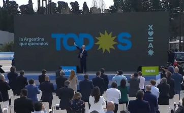 Alberto pidió a su tropa que “salgan a generar una explosión de confianza”