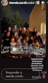 Wanda Nara posó al borde de la pileta y fue furor en las redes