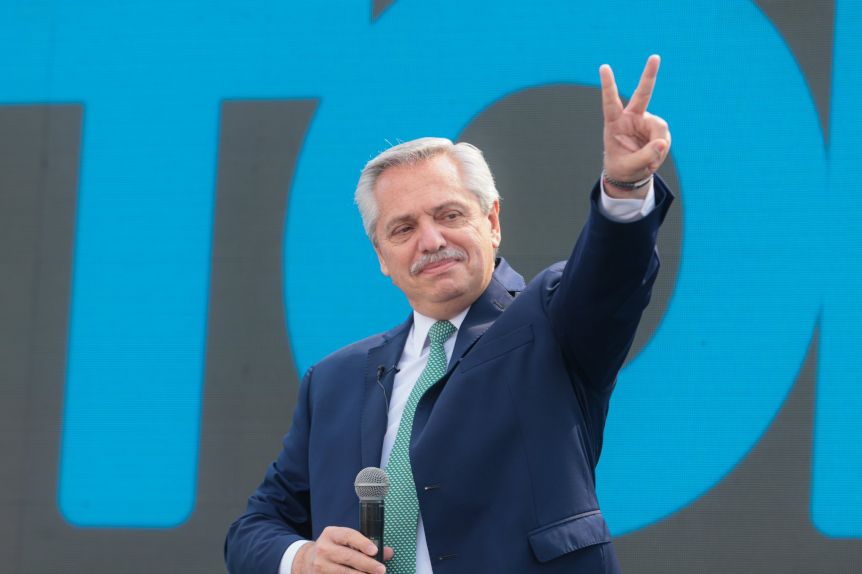 Alberto se pone al frente de la campaña, que cerrará con CFK en el Conurbano