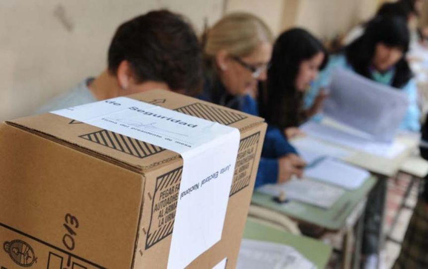 Otra encuesta marca un gran desinterés de la población por ir a votar en las PASO