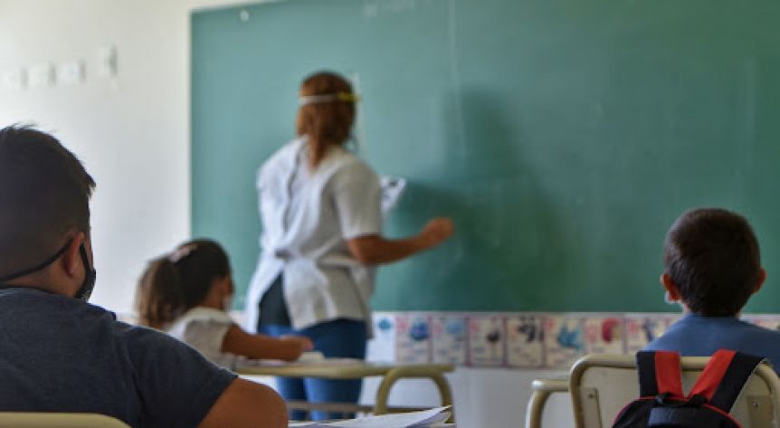 La Provincia apuesta a garantizar las clases con normalidad tras las PASO