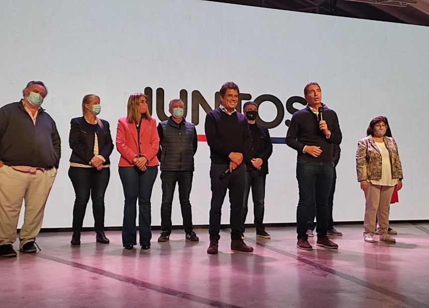 Juntos saboreó un triunfo que sacudió todos los pronósticos