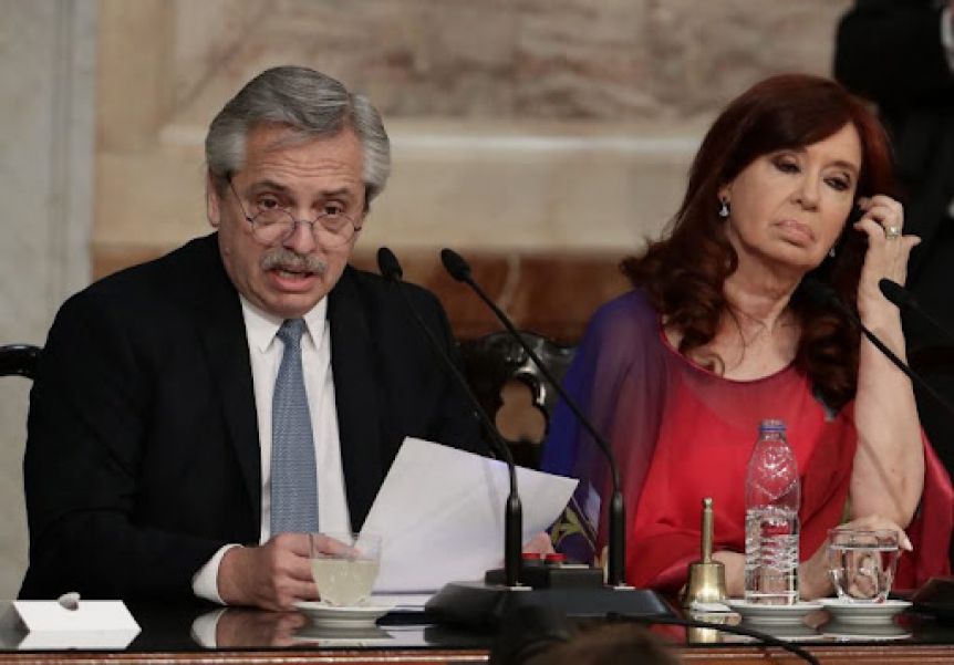 Condicionado por Cristina, Alberto relanza su gabinete para atravesar la tormenta