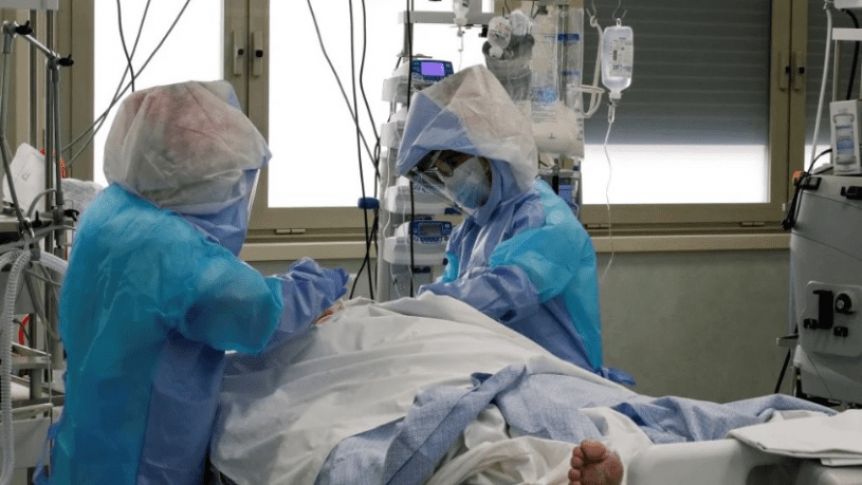 Argentina superó los 115 mil fallecidos por covid
