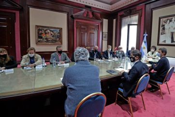Carne: Kicillof se comprometíó a apoyar la producción siempre que no aumenten precios