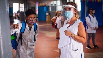 Alumnos y docentes a la deriva