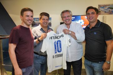 Los políticos que no quieren parar la pelota
