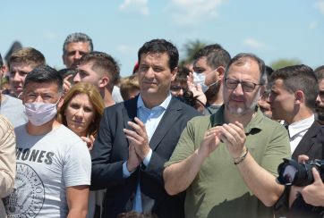 Foto de familia de Juntos, calor veraniego y la Santilleta presente