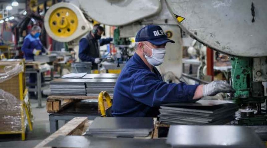 La actividad económica creció 12,8% en agosto y se ubicó por encima del nivel prepandemia