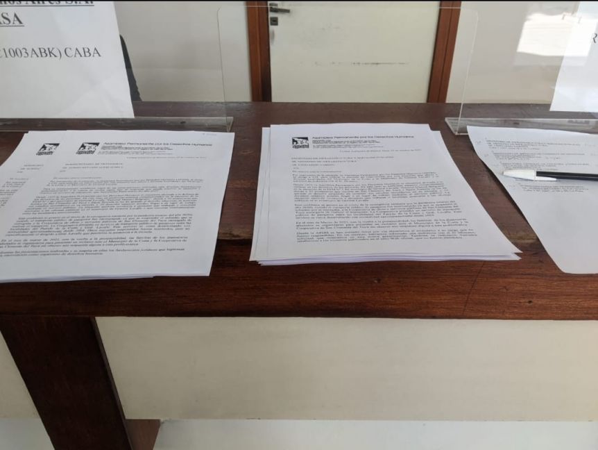 Por conflicto entre dos municipios, 50 chicos se quedaron sin transporte: piden a Kicillof que interceda