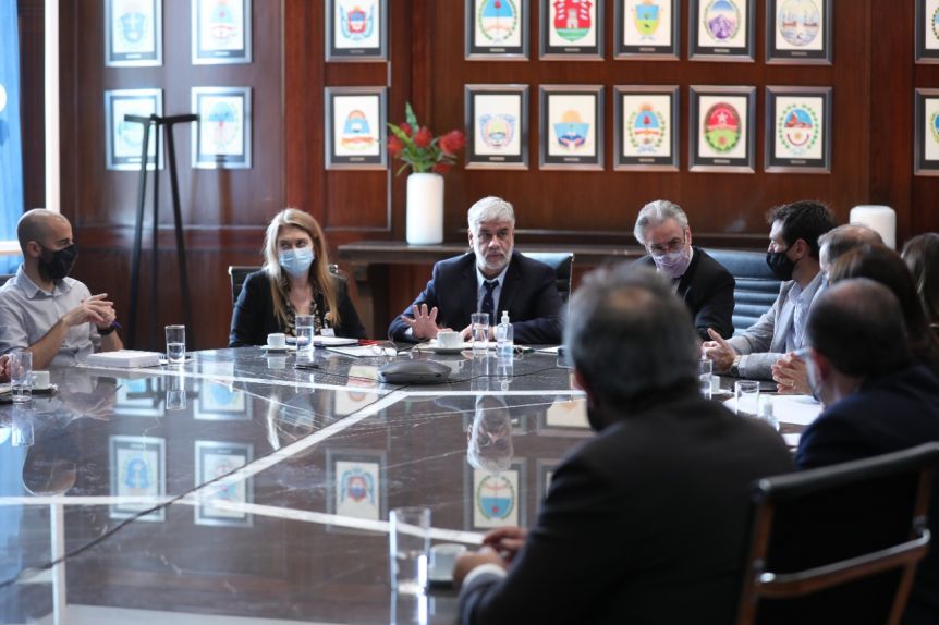 Feletti suma a Defensa del Consumidor para controlar precios