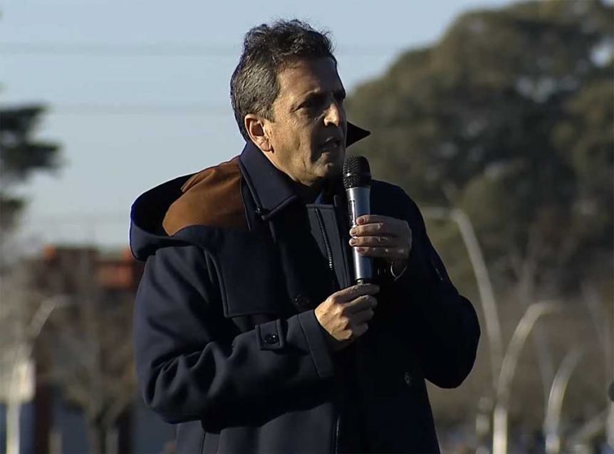 Un socio del Frente de Todos también suma kilómetros de campaña