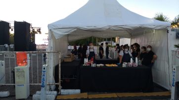 Todo listo para el festejo en el búnker de Juntos