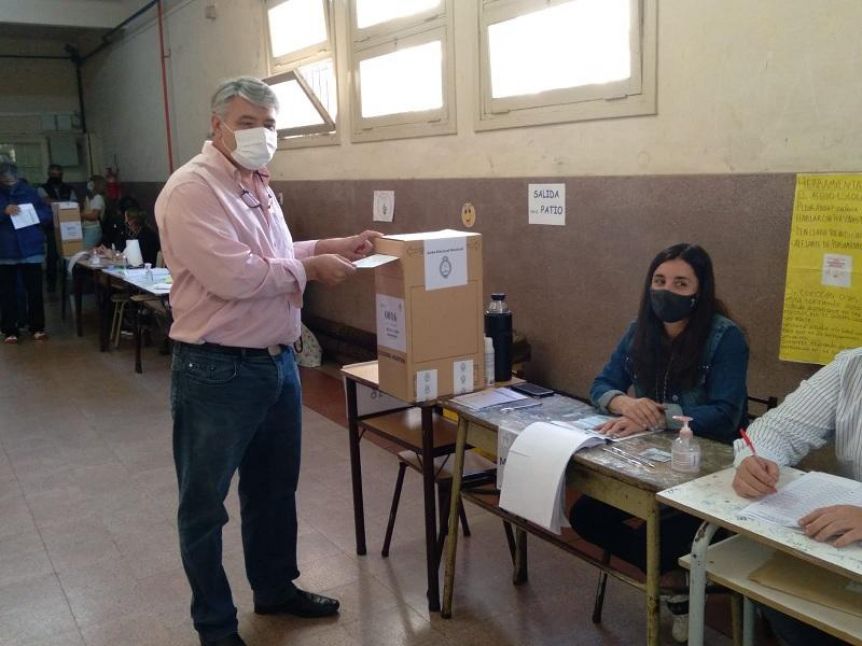 Cuarta Sección: Juntos saca ventaja en las locales