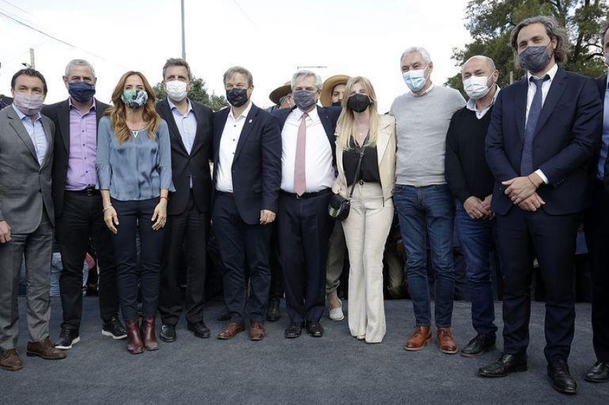 Cena en Olivos: felicitaciones, re reelección y apertura de internas en 2023 en el menú
