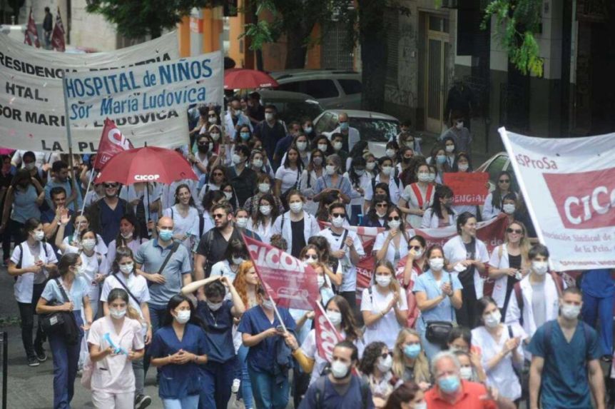 Sin respuestas de Provincia, los profesionales de la salud volverán a parar por 24 horas
