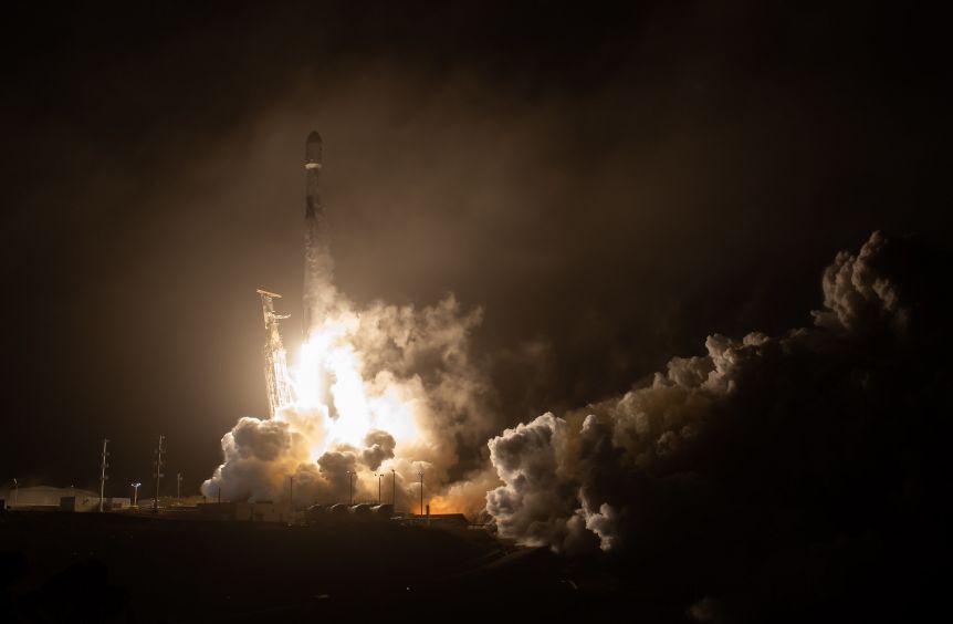 La NASA lanzó una nave espacial e intentará desviar un asteroide